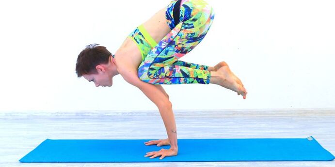 Poza de yoga pentru pierderea în greutate fotografia 3