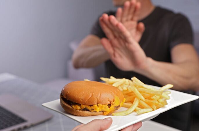 Refuzul de fast-food pe o dietă în funcție de grupa de sânge